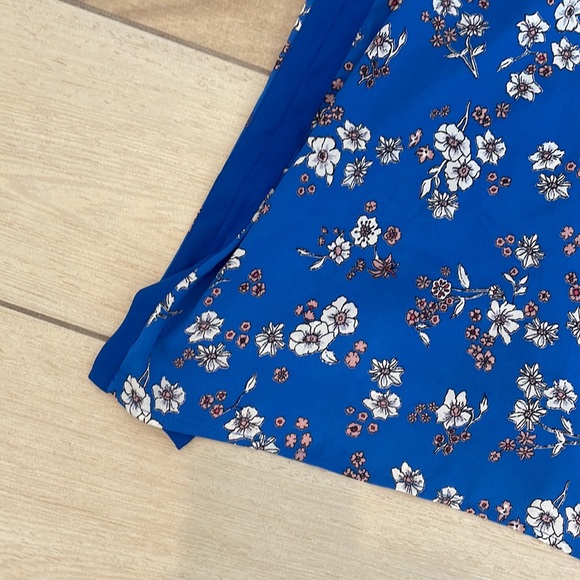 Collective concepts floral tank top blouse - Picture 2 of 5